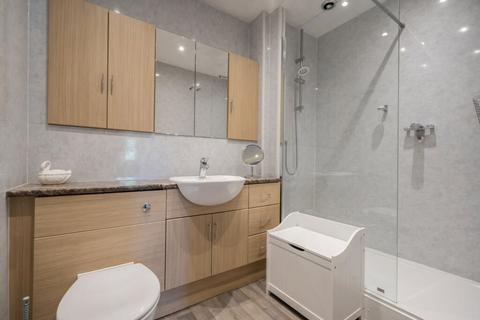 undefined, Silk Lane, Twyford, Reading, Berkshire, RG10 9GA