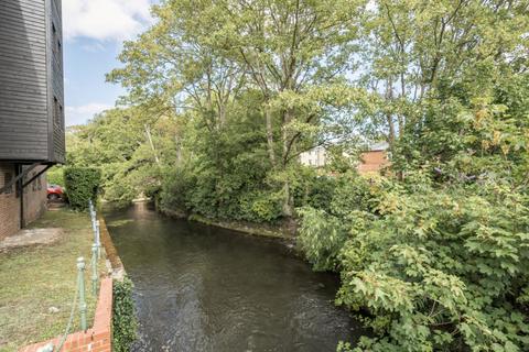 undefined, Silk Lane, Twyford, Reading, Berkshire, RG10 9GA