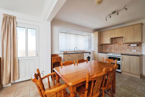 2 bedroom bungalow for sale, Cloud Avenue, Stapleford, Nottingham, Nottinghamshire, NG9