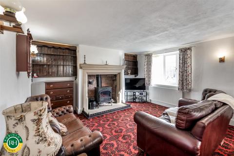 3 bedroom cottage for sale, High Street, Conisbrough, Doncaster