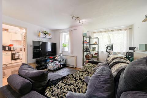 2 bedroom flat for sale, Thyme Close, Kidbrooke, London, SE3
