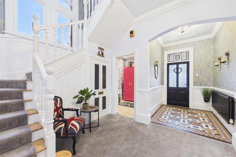 7 bedroom detached house for sale, London Road, Newark