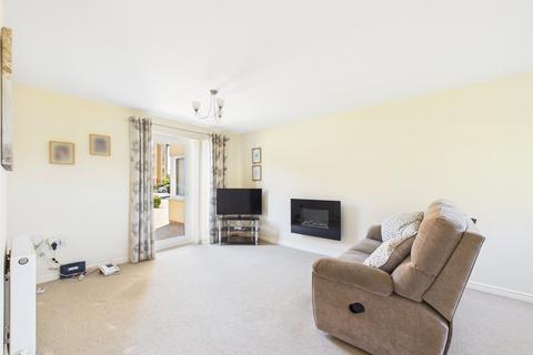 undefined, Longhorn Avenue, Gloucester, Gloucestershire, GL1