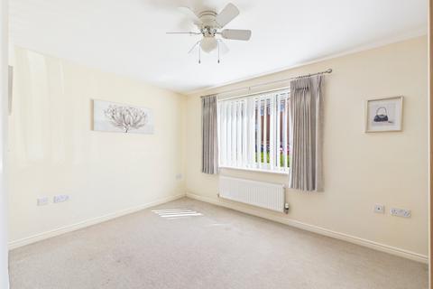 undefined, Longhorn Avenue, Gloucester, Gloucestershire, GL1