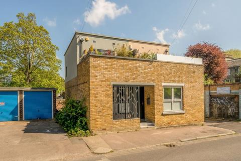 undefined, Ashby Road, Brockley