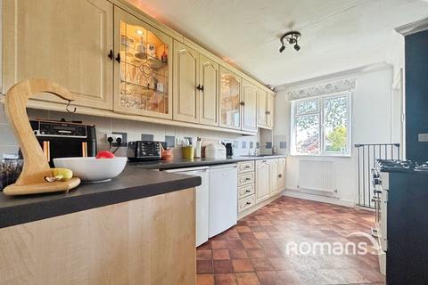 4 bedroom semi-detached house for sale, Moulsham Copse Lane, Yateley, Hampshire
