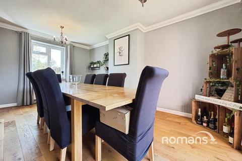 4 bedroom semi-detached house for sale, Moulsham Copse Lane, Yateley, Hampshire