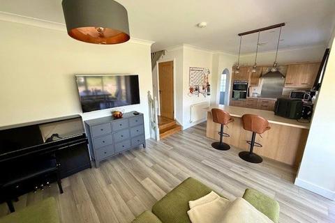 undefined, Clos Belyn, Llandudno Junction, Conwy, LL31