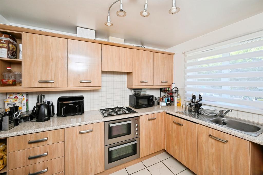 House in Nottingham, Cinderhill, Nottinghamshire - View 2