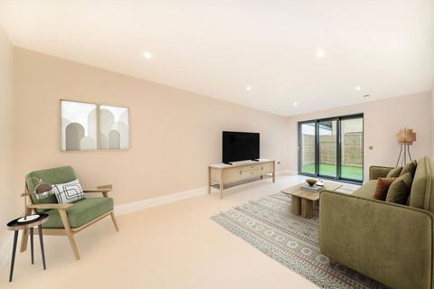 2 bedroom flat for sale, Merton Road, South Wimbledon SW19
