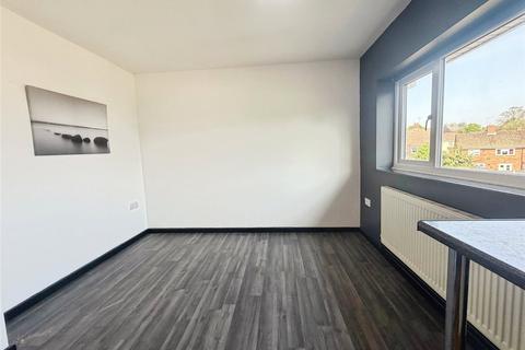 2 bedroom flat to rent, Norfolk Road, West Midlands DY8