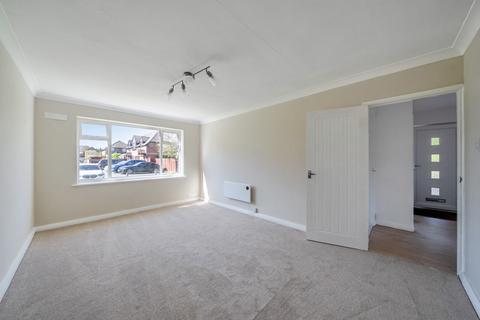2 bedroom maisonette for sale, Northcote, Addlestone, KT15
