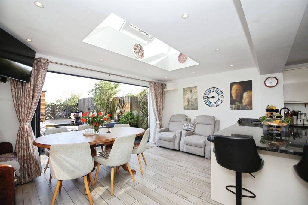 4 bedroom townhouse for sale