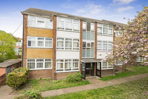 2 bedroom apartment for sale, Woodhill, Woolwich