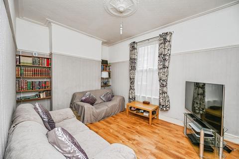 4 bedroom end of terrace house for sale, Streatham Avenue, Liverpool, Merseyside, L18