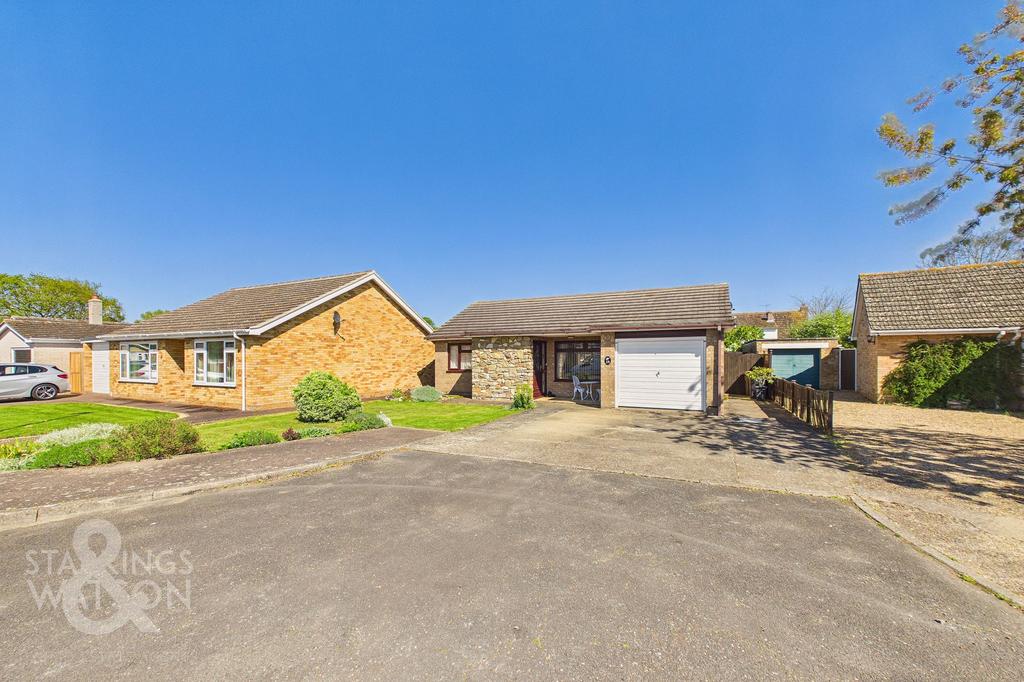 House exterior, garage