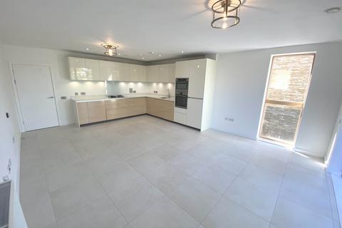 2 bedroom apartment to rent, Regiment Hill, London