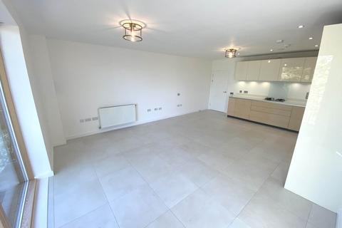 2 bedroom apartment to rent, Regiment Hill, London