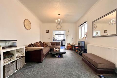 5 bedroom terraced house for sale, Romford Road, Forest Gate, E7 8AE