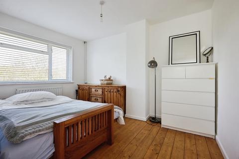 3 bedroom semi-detached house for sale, Cheshire Close, Salisbury