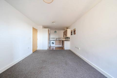 Victoria Road, Acton, London, W3