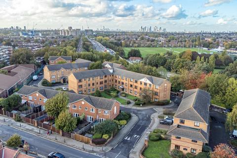 1 bedroom apartment for sale, Pullman Place, Eltham, London, SE9