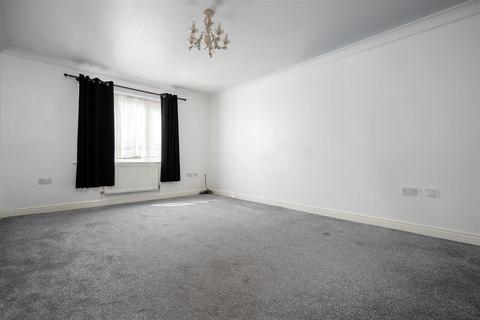 2 bedroom apartment for sale, Rectory Court, West Drayton UB7