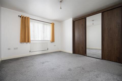 2 bedroom apartment for sale, Rectory Court, West Drayton UB7