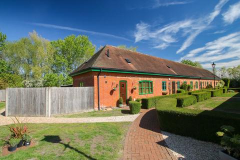 2 bedroom end of terrace house for sale, Harvest Drive, Sindlesham, Wokingham, RG41