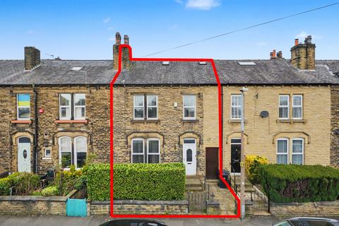 Terraced house - Glebe Street, Huddersfield, HD1