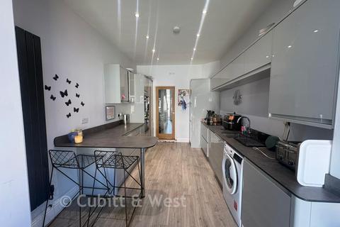3 bedroom terraced house for sale, Alverstone Road, Southsea PO4