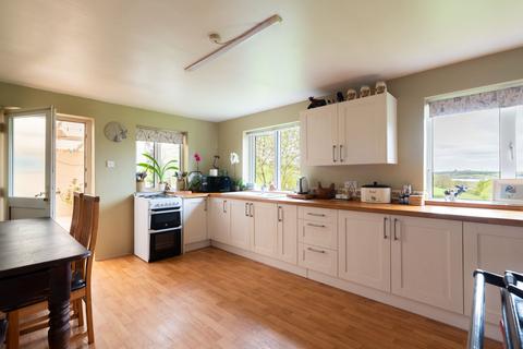 Farm for sale, Yelverton PL20