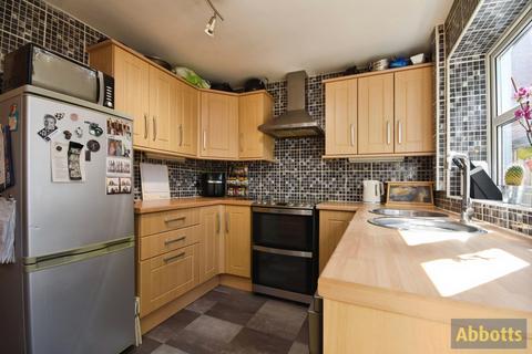 4 bedroom semi-detached house for sale, Rushbottom Lane, BENFLEET, Essex, SS7