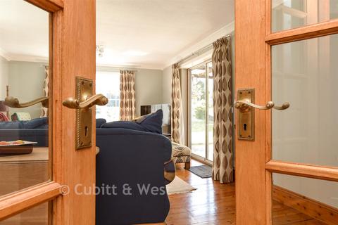 4 bedroom semi-detached house for sale, Honeycrock Lane, Redhill RH1