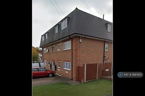 2 bedroom flat to rent, Hillside Avenue, Gravesend, DA12