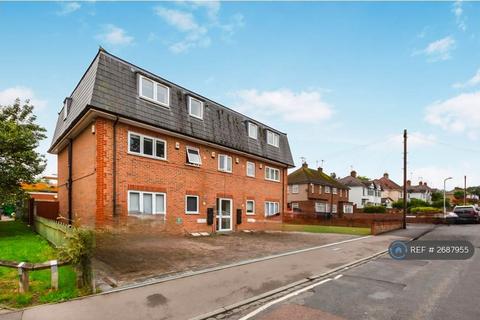 2 bedroom flat to rent, Hillside Avenue, Gravesend, DA12