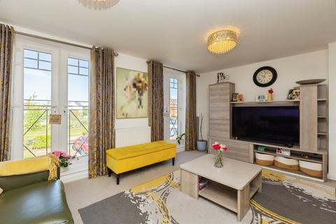 4 bedroom terraced house for sale, Tipton Crescent, Broughton, Aylesbury