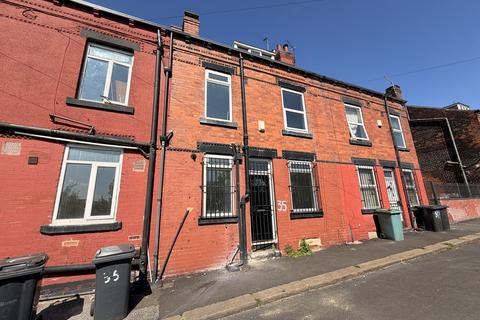 2 bed terraced house for rent in Charlton Road, Leeds LS9