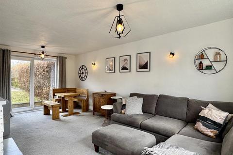 3 bedroom semi-detached house for sale, Mountfield Road, Waterloo, Huddersfield, HD5 8RA