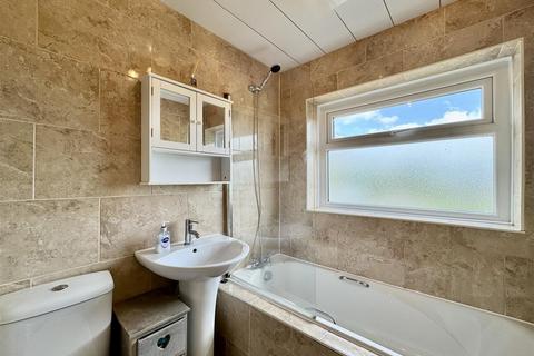 3 bedroom semi-detached house for sale, Mountfield Road, Waterloo, Huddersfield, HD5 8RA