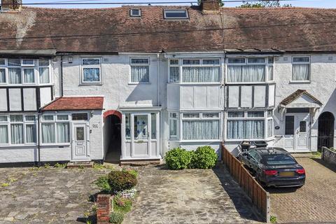 Lombard Avenue, Enfield