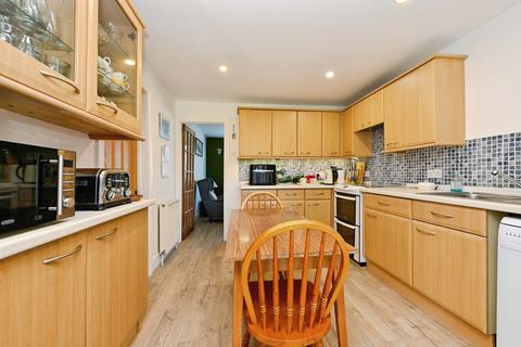 2 bedroom detached bungalow for sale, Centre Vale, Dersingham, King's Lynn