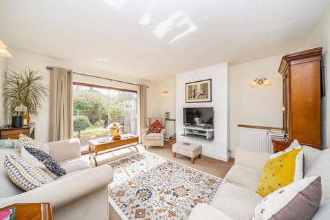3 bedroom semi-detached house for sale, Canberra Road, Charlton