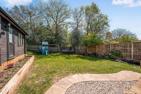 3 bedroom semi-detached house for sale, Lodge Hill Road, Lower Bourne, Farnham