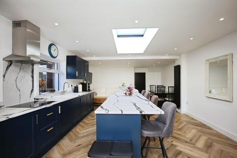 4 bedroom terraced house for sale, Longlands Road, OXFORD