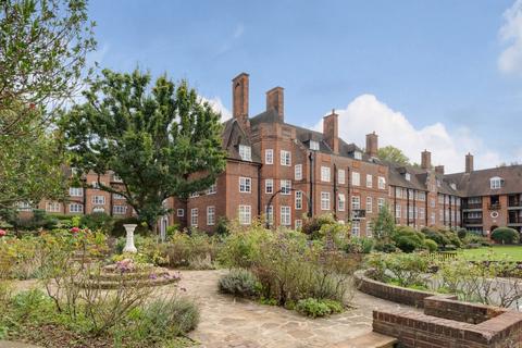 Hampstead Way, London, NW11