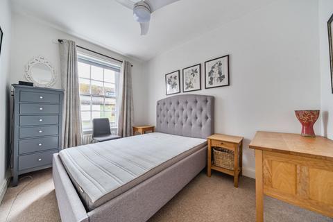 1 bedroom flat for sale, The Hornet, Chichester, PO19
