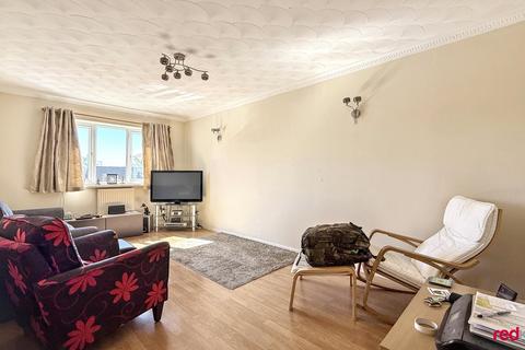 2 bedroom apartment to rent, Cotswold Close, Newport,