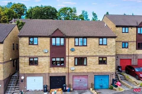 2 bedroom apartment to rent, Cotswold Close, Newport,