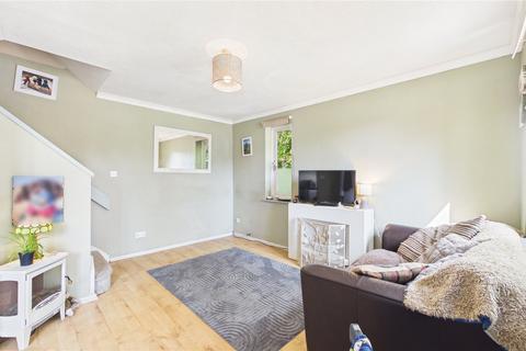 1 bedroom end of terrace house for sale, Medhurst Close, Woking GU24